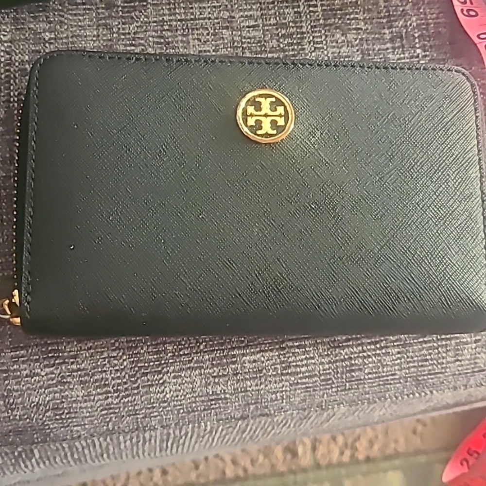 Tory Burch zip around wallet